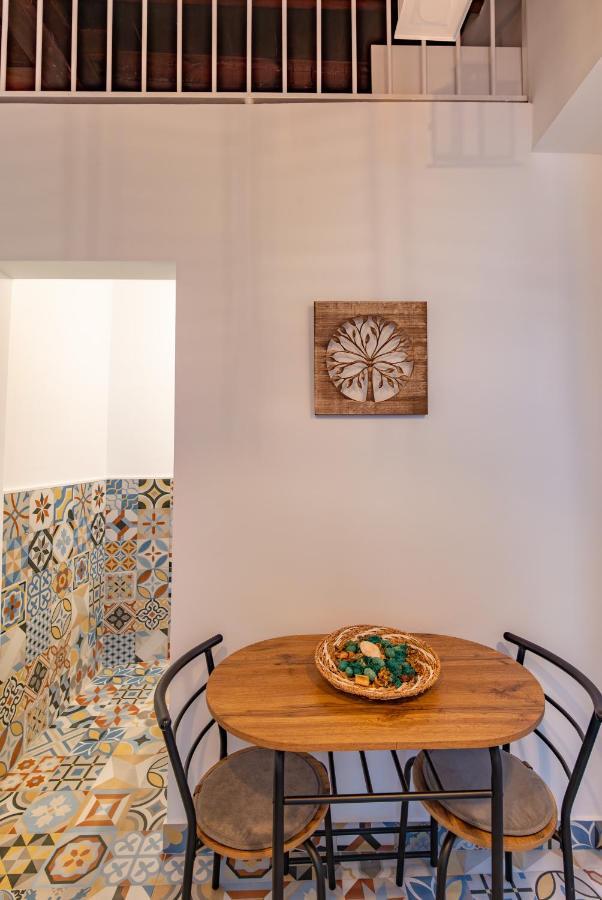 Apartamento Segunda Puerta Centro Historico Seville Luaran gambar